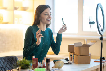 Estratégias de Marketing para o Lançamento de Produtos no Nicho Adulto Feminino